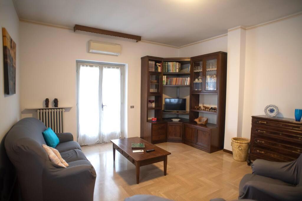 Casa Vacanze Mari, Паратико Екстериор снимка